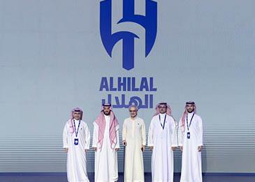 الإعلان عن استحواذ الوليد بن طلال على نادي الهلال قريباً