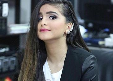 حلا الترك تتعرض لموقف حرج مباشرة على الهواء