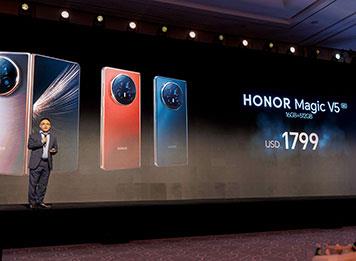 الكشف عن هاتف HONOR Magic V5 القابل للطي