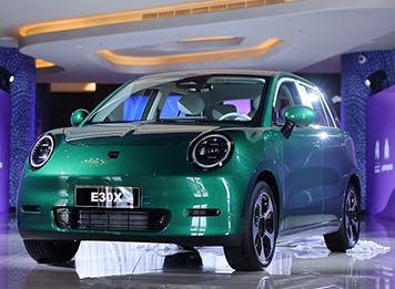 الكشف عن أول سيارة كهربائية لعلامة جاك موتورز جاك E30X في الإمارات