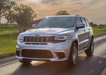 اضغط لمشاهدة الفيديو: "Jeep" تستعرض أسرع سياراتها رباعية الدفع