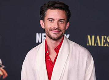 جوناثان بيلي أوسم رجل في العالم لعام 2025