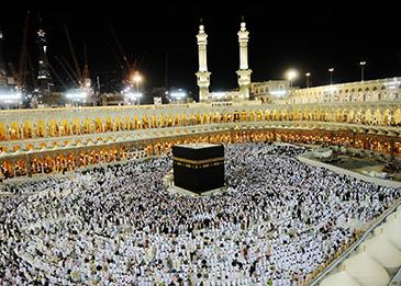 السعودية تعلن بدء موسم العمرة للمواطنين والمقيمين والخليجيين