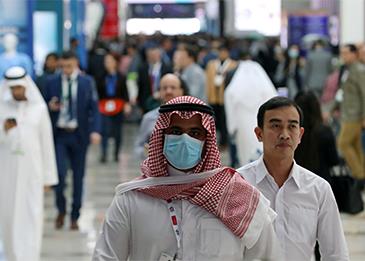 السعودية تؤكد أن التطعيم بلقاح "كورونا" ليس إجباريًا