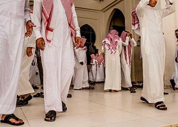"العمل السعودية" تطلق تأشيرات تأسيسية من دون اشتراط وجود سعودي بالمنشأة