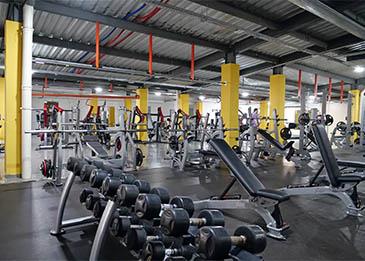 السعودية توطن مهن المراكز والصالات الرياضية