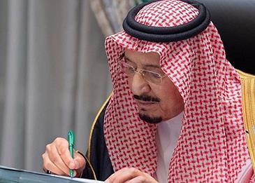 السعودية تسمح بإصدار وتجديد إقامات عمل الأجانب‎ على أساس ربع سنوي