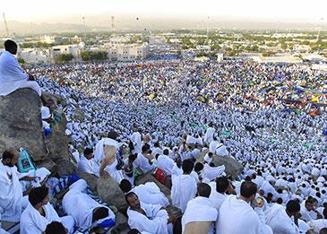 السعودية: برنامج "عمرة المضيف" لن يؤثر في حصص الشركات من المعتمرين