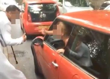 عنصرية بريطانية ضد المسلمين في عيد الأضحى .. فيديو