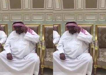 فيديو مؤثر .. والد الشهيد عبد الله التركي يتلقى اتصالًا من خادم الحرمين الشريفين