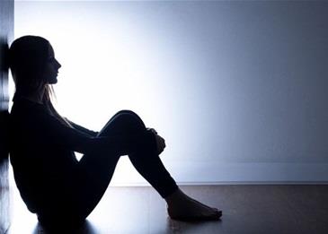 مراهقة تنتحر بعد شجارها مع والدها بشأن هذا الأمر