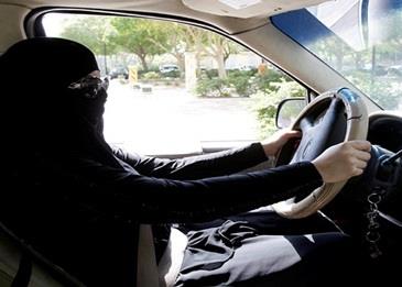 هجوم سعودي على الكاتبة حواء القرني .. تعرف على السبب