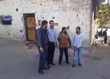يحتفل بطلاقه على غرار احتفالات الزواج .. فيديو