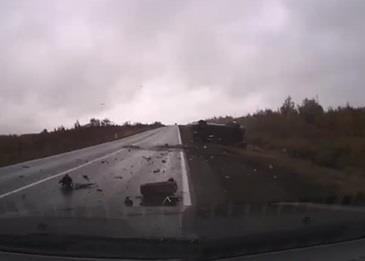 إصابة قائد قوات روسية في حادث سير غريب .. فيديو