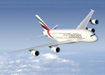 مناورة طيار تنقذ حياة 900 شخص في الجو