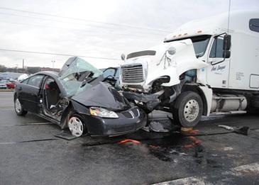 بالفيديو .. حادث غريب على جسر الملك فهد