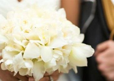 عريس يرفع دعوى قضائية على مدعو في فرحه .. بسبب الهدية