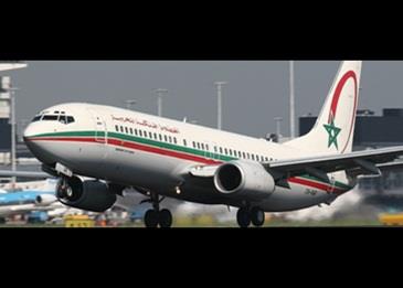 بالفيديو .. رحلة طيران غريبة من نوعها .. وحيد على الطائرة