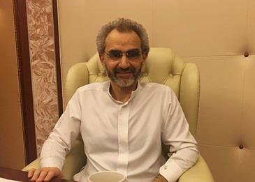 الظهور الأول للوليد بن طلال بعد خروجه من ريتز كارلتون