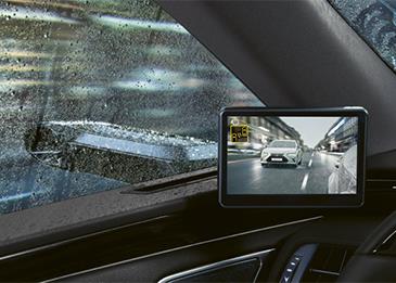 أول سيارة في العالم من دون مرايا جانبية من لكزس