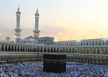 مكة المكرمة تحتضن أكبر مجسم للقرآن الكريم في العالم قريبًا