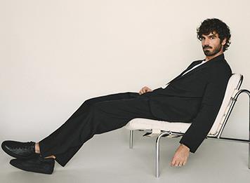 علامة Massimo Dutti تكشف عن مجموعة رمضان للعام 2025