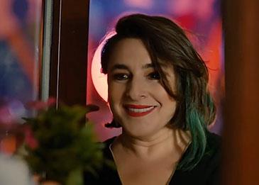 اضغط لمشاهدة الفيديو: الفنانة التركية الشهيرة بـ "ميسّر" تتحدث العربية: "شفت خيال خوّفني"