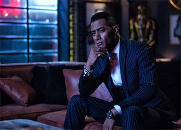 محمد رمضان ينشر فيديو وهو يقود طائرة للمرة الأولى في رحلة إلى الرياض