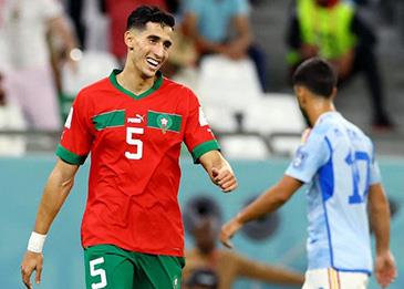 اتحاد جدة يخطف نجم "أسود الأطلس" نايف أكرد من الدوري الإنجليزي
