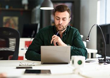 شركة ناشئة تنافس ايلون ماسك ومارك زوكربيرغ في ربط العقول البشرية بالحواسيب