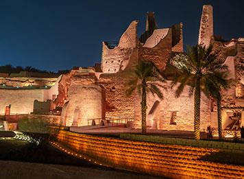 معرض يكشف عن أول دينار ذهبي في الإسلام بالسعودية