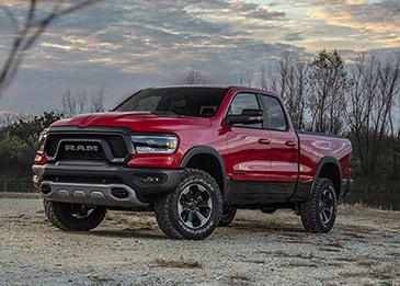 اضغط لمشاهدة الفيديو: دودج تطلق نماذج معدلة من سيارات "Ram" الجبارة!