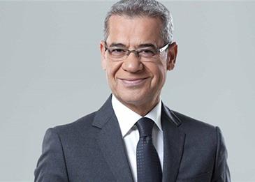 الاعلامي مصطفى الآغا ينشر فيديو له قبل خضوعه لجراحة في المخ