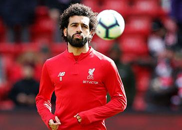 محمد صلاح يظهر بتسريحة شعر جديدة وجدل بين رواد مواقع التواصل