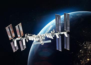 وصول القمر الاصطناعي الإماراتي-البحريني لمحطة الفضاء الدولية