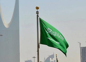 مبتعث سعودي يتحول إلى بطل في بريطانيا بعد انقاذه رجلا من الغرق ورفضه مبلغا من المال
