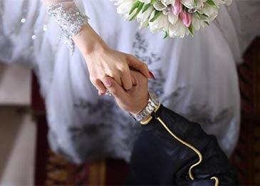 اضغط لمشاهدة الفيديو: رجال يرقصون وسط نساء في حفل زفاف بالسعودية!
