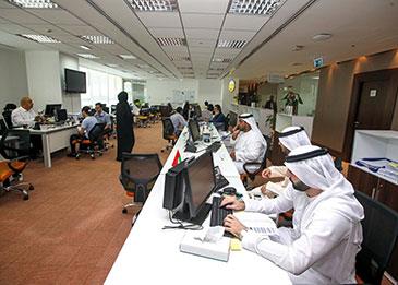 عودة موظفي حكومة الشارقة إلى مقار العمل بنسبة 100 بالمئة الأحد المقبل