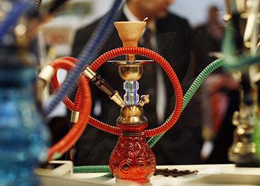 باستثناء مكة والمدينة.. السعودية تسمح بتقديم الشيشة داخل المدن