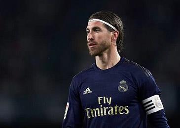مدرب منتخب اسبانيا ينهي مسيرة راموس الدلية في كرة القدم