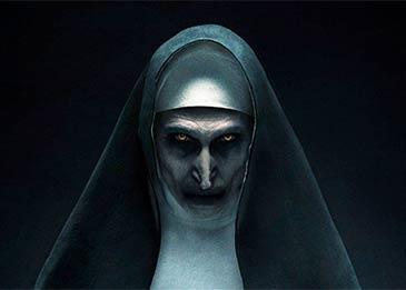 اضغط لمشاهدة الصور: هذه هي صورة الممثلة التي أدت دور الراهبة في فيلم الرعب "The Nun"