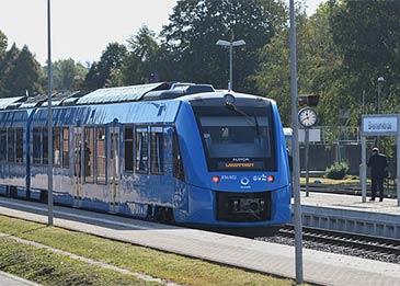 ألمانيا تطلق أول قطار يعمل بالهيدروجين في العالم