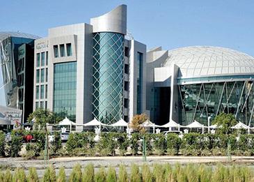 "الهوية والجنسية" الإماراتية تنفي شائعة تعديل بيانات المتعاملين عبر الهاتف