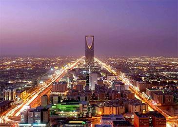 السعودية تحذر من أنه لا يمكن تحويل تأشيرة الزيارة إلى إقامة في البلاد