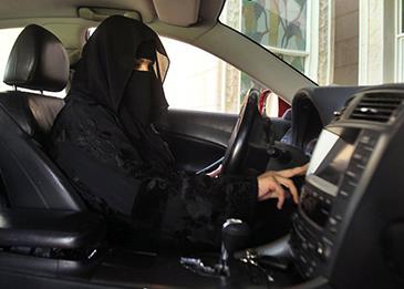 ترقب سعودي ل24 يونيو ...موعد البدء بالسماح للمرأة بقيادة السيارة