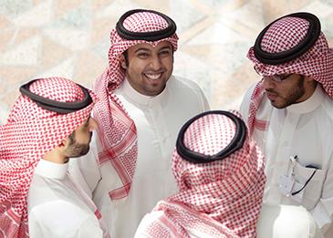 هل تمنع الخدمة المدنية السعودية توظيف من تجاوز سن الـ 35؟