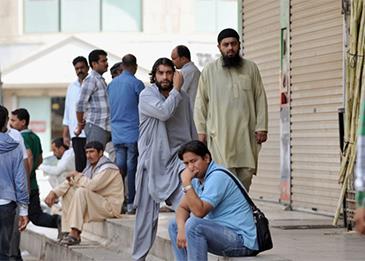 بعد ضبط 1.25 مليون مخالف لنظام الإقامة والعمل في السعودية ... ترحيل الآلاف