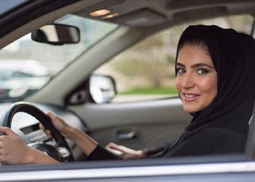 هذه هي مخالفات المرور التي تهدد السعوديات بالتوقيف في رعاية الفتيات