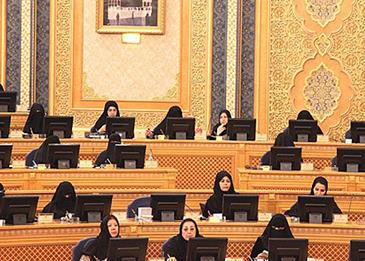 عضوة شورى تعفو عن أكاديمي أساء إليها بتويتر