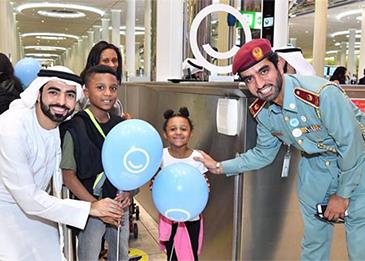 في يوم السعادة العالمي.. دبي تستقبل زائريها بطريقة مميزة